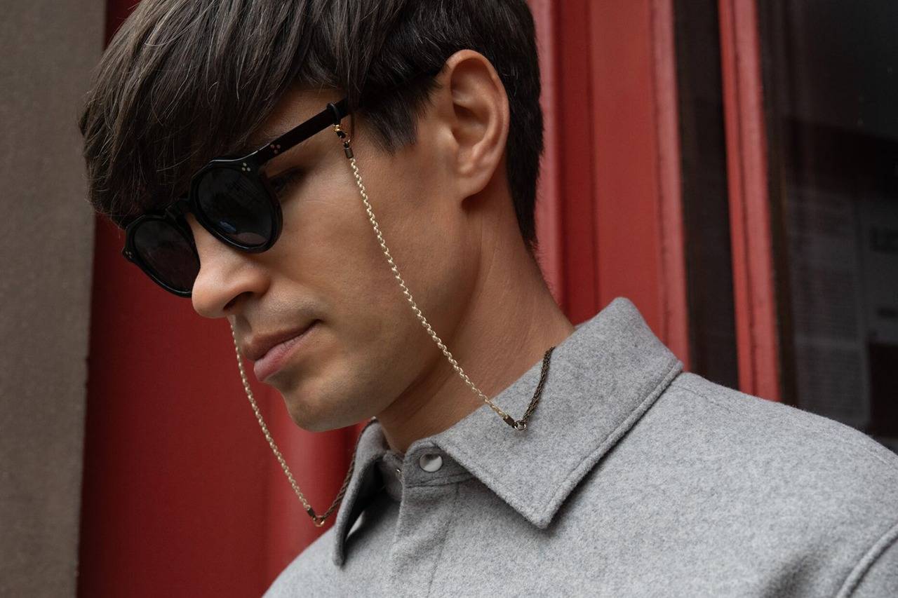 光をまとう、シルクと純銀の四つ組紐。DIFFUSER初の調整可能なグラスコードSILK SILVER GLITTER COMBINATION GLASS CODE